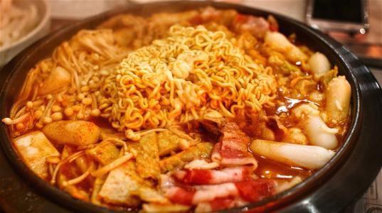 吃瓜吃泡面主播是谁,吃瓜吃泡面主播的爆红之路